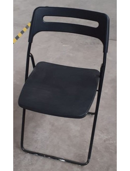 SILLA NEGRA IKEA...